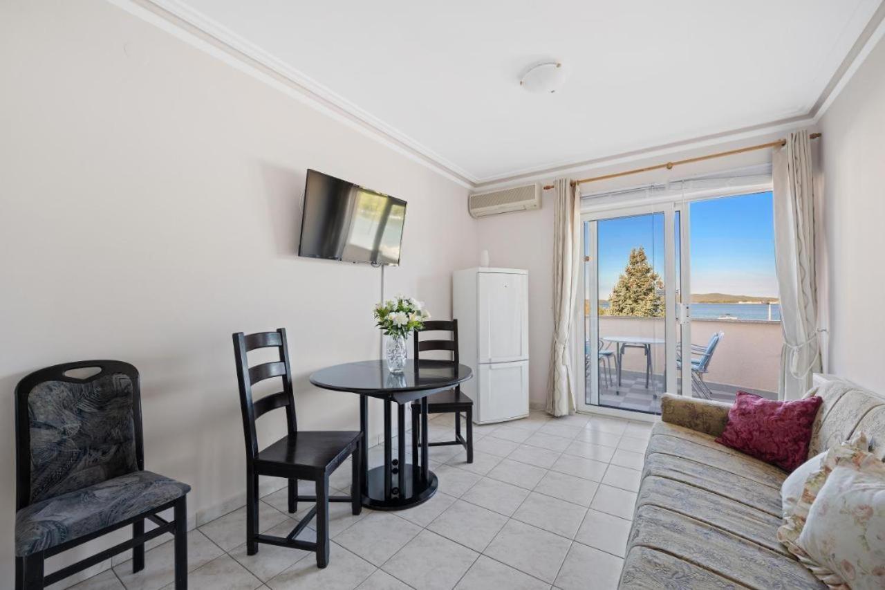 Villa Australia Жаборич Екстериор снимка