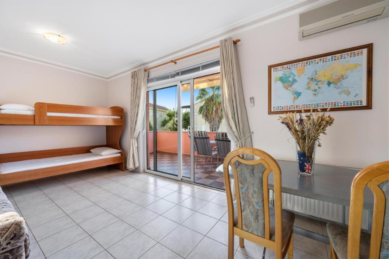 Villa Australia Жаборич Екстериор снимка