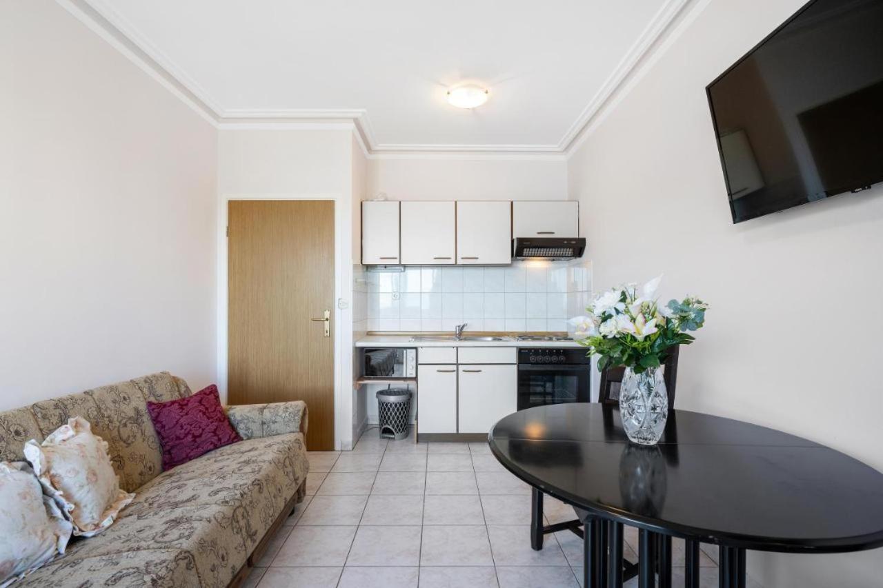 Villa Australia Жаборич Екстериор снимка